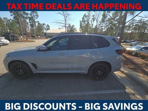 Used 2024 BMW X5 xDrive40i w/ M Sport Package image 5