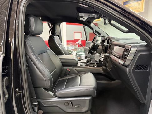 Used 2025 Ford F150 Lariat AWD/4WD image 17