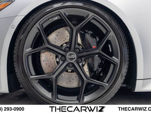 Used 2024 Audi RS 6 performance AWD/4WD image 8