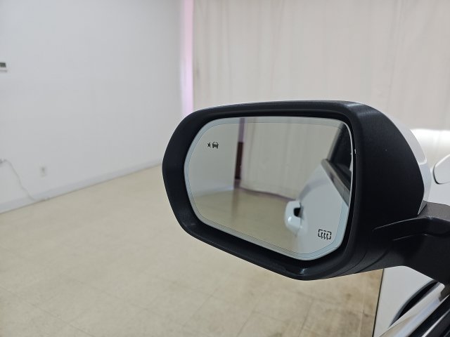 Used 2026 Buick Enclave Preferred FWD image 29