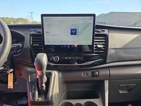 Used 2023 Ford Transit 350 XLT image 24