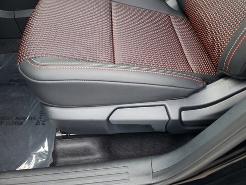 New 2026 Nissan Kicks SR image 19