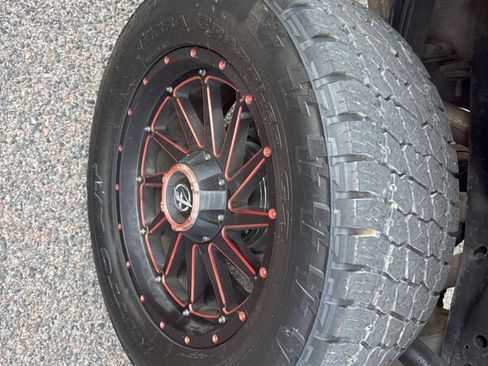 Used 2012 Ford F150 Platinum image 16