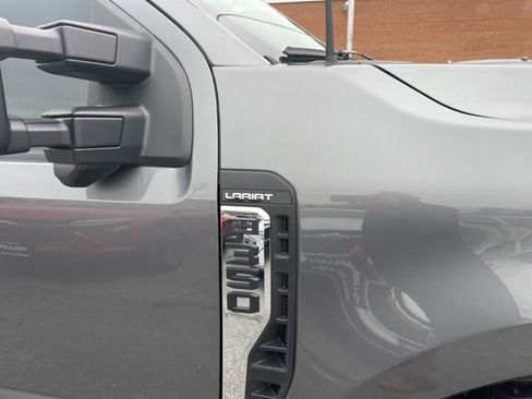 Used 2024 Ford F350 Lariat w/ Lariat Ultimate Package image 7