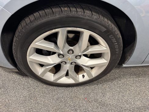 Used 2014 Chevrolet Impala LTZ image 14