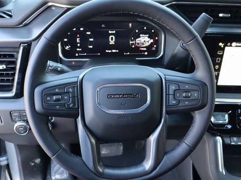 New 2026 GMC Sierra 2500 Denali Ultimate w/ Max Trailering Package image 16