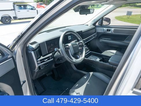 Used 2024 Hyundai Santa Fe SEL FWD image 17