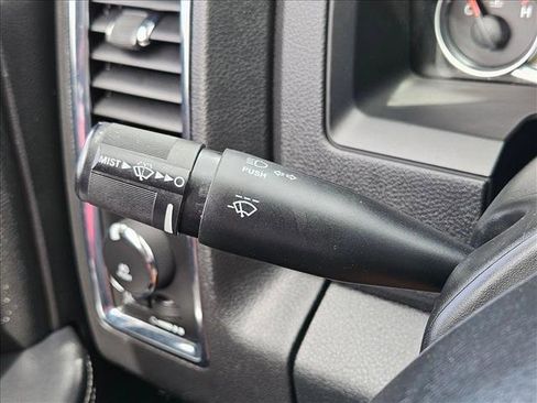 Used 2016 RAM 1500 Laramie w/ Convenience Group AWD/4WD image 15