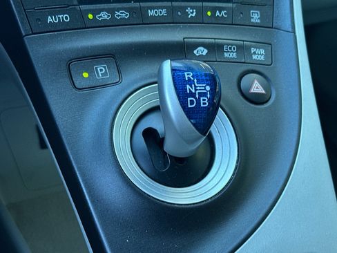 Used 2010 Toyota Prius Five FWD image 20
