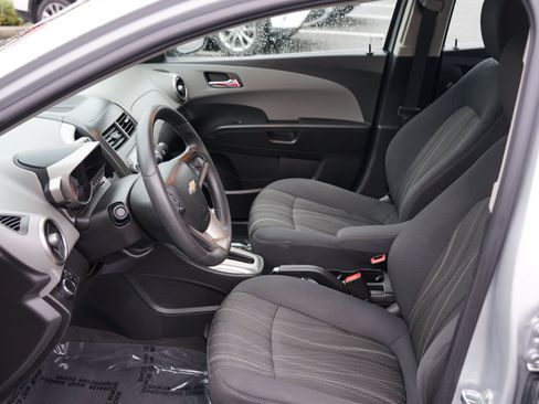 Used 2015 Chevrolet Sonic LT image 22