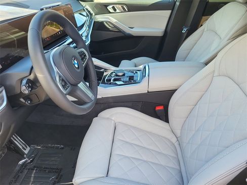 New 2026 BMW X6 xDrive40i image 16