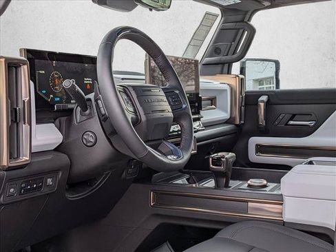 New 2025 GMC Hummer EV 3X w/ LPO, Roof Cross Rail Package AWD/4WD image 3