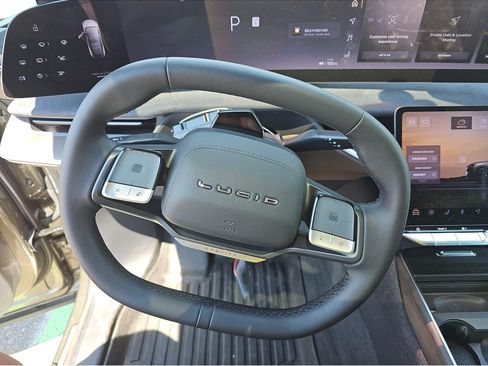 Used 2026 Lucid Gravity Touring AWD/4WD image 8