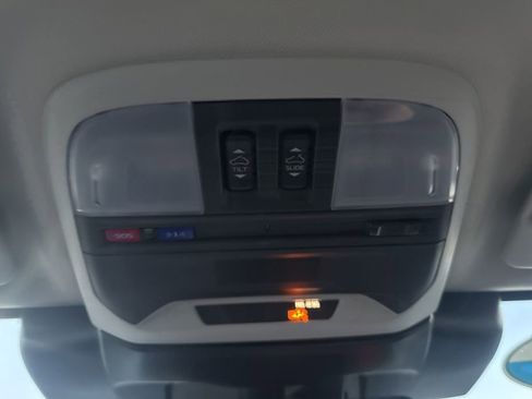 Certified 2025 Subaru Crosstrek 2.5i Limited w/ Crosstrek Mirror Package image 24