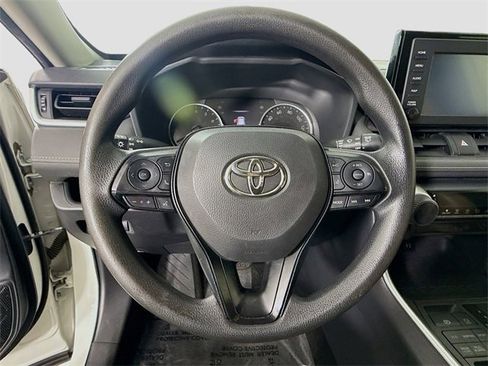 Certified 2019 Toyota RAV4 LE image 11
