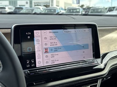 New 2026 Volkswagen Atlas SE FWD image 19