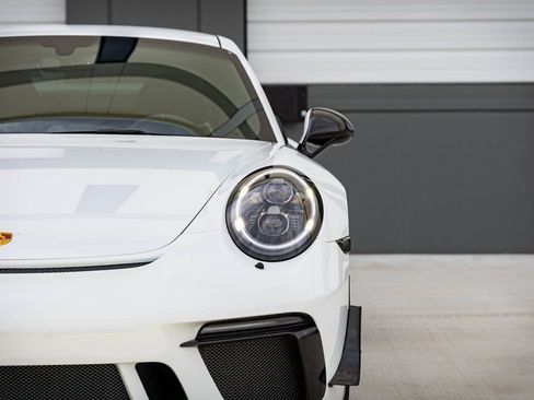 Used 2018 Porsche 911 GT3 image 4