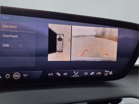 Used 2025 Buick Enclave Preferred w/ Power Package image 10