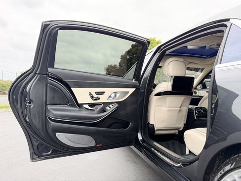 Used 2016 Mercedes-Benz Maybach S 600 image 18
