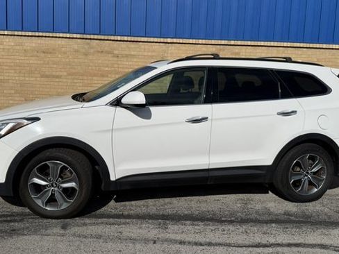 Used 2016 Hyundai Santa Fe SE image 3