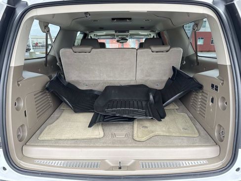 Used 2016 Chevrolet Suburban LTZ image 21