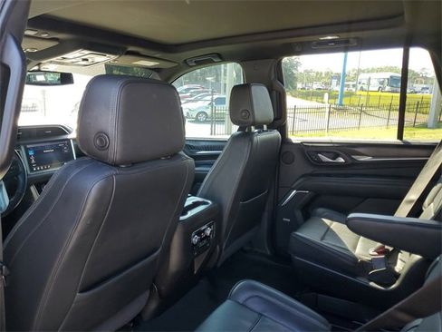 Used 2021 GMC Yukon Denali w/ LPO, Illumination Package image 27