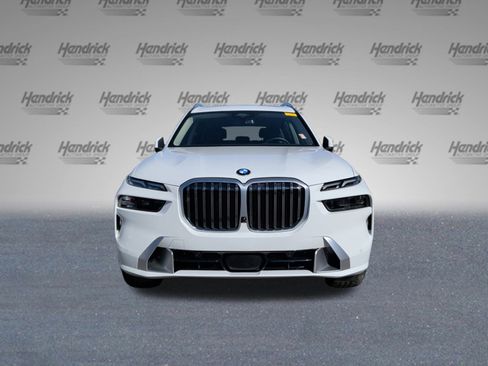 Certified 2025 BMW X7 xDrive40i w/ Premium Package image 3