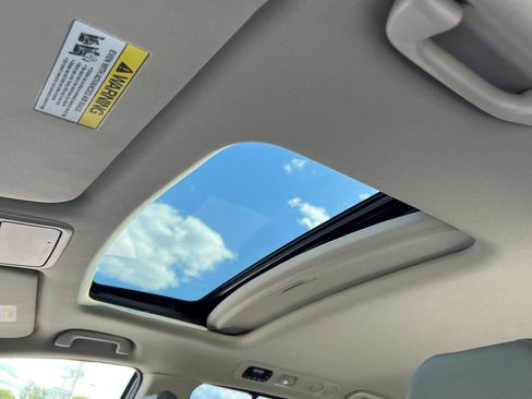 Used 2017 Honda Odyssey EX-L image 16