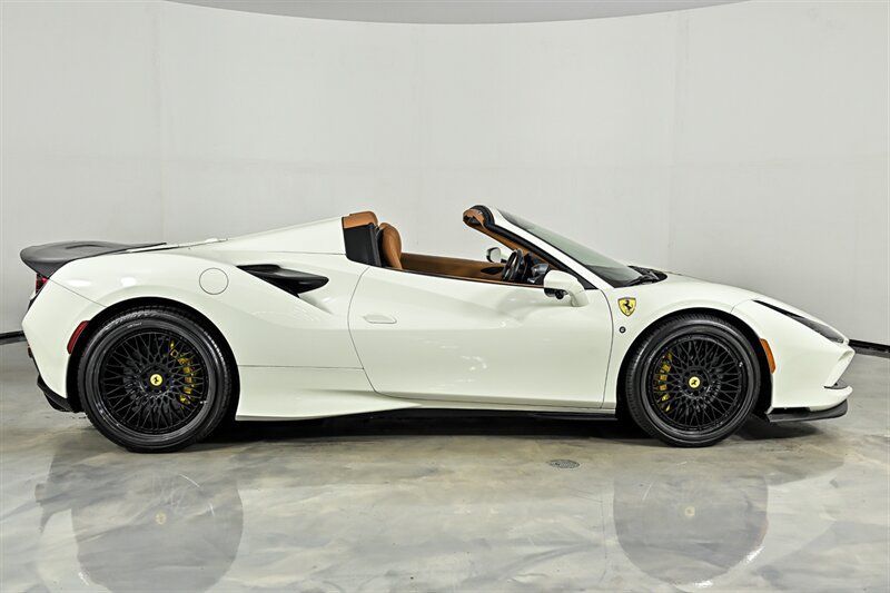 Used 2022 Ferrari F8 Tributo RWD image 11