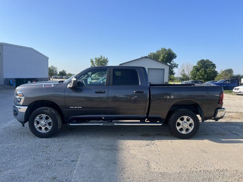 Used 2026 RAM 2500 Big Horn AWD/4WD image 1
