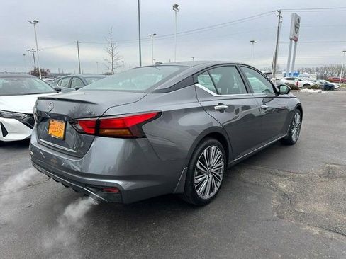New 2025 Nissan Altima 2.5 SL FWD image 3