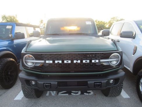 Certified 2023 Ford Bronco Wildtrak image 2