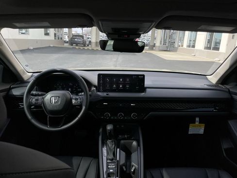 Used 2025 Honda Accord EX-L image 10