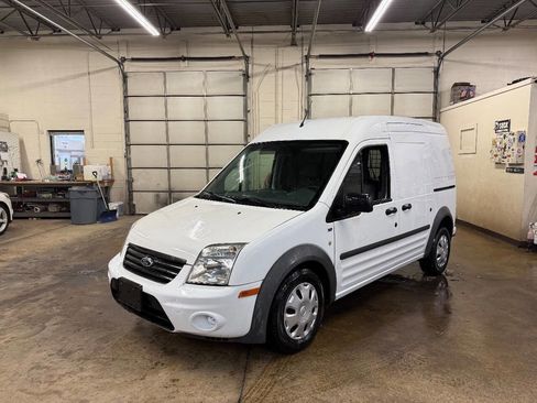 Used 2013 Ford Transit Connect XLT image 1