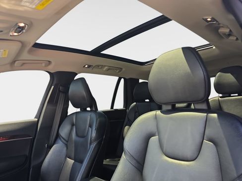 Used 2016 Volvo XC90 T6 Momentum w/ Momentum Plus Package AWD/4WD image 33