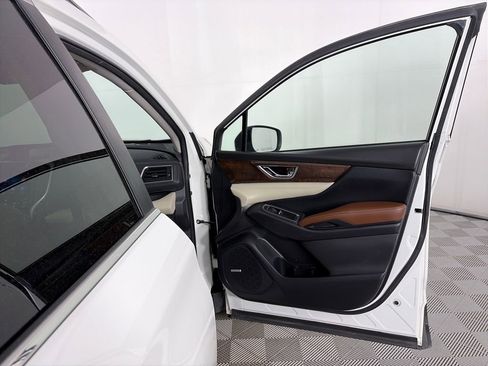 Used 2019 Subaru Ascent Touring AWD/4WD image 32