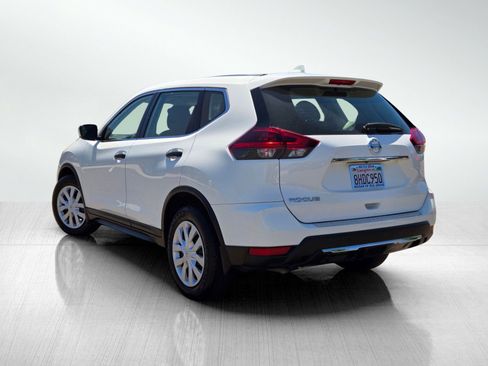 Used 2019 Nissan Rogue S FWD image 9