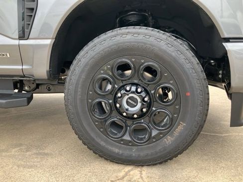 New 2025 Ford F250 Lariat w/ Lariat Ultimate Package image 9