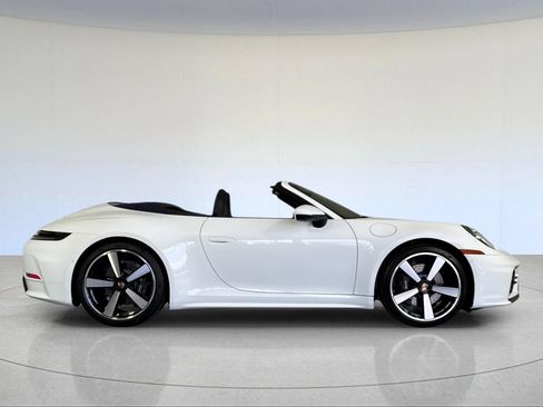 Certified 2026 Porsche 911 Carrera T RWD image 9