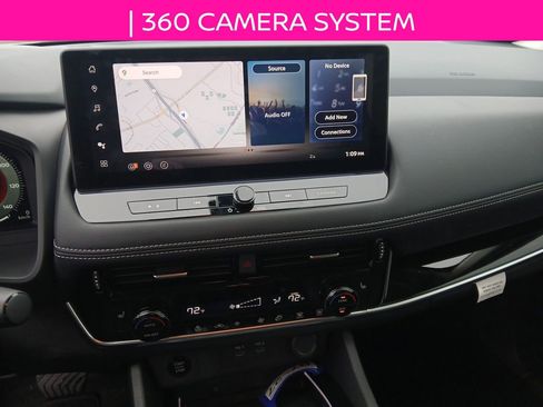 Used 2025 Nissan Rogue SL image 14