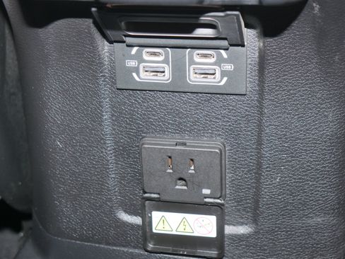 Used 2021 Jeep Wrangler Unlimited Rubicon 4xe w/ Steel Bumper Group image 36