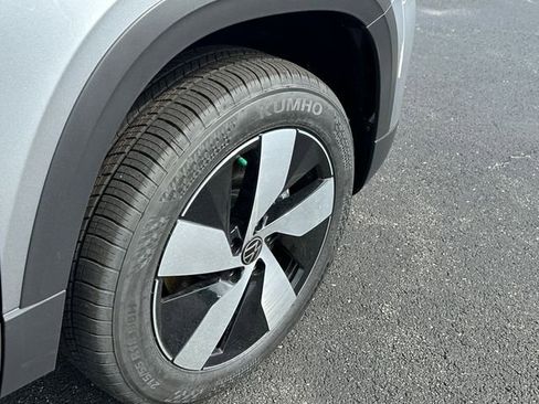 New 2026 Volkswagen Taos S AWD/4WD image 9