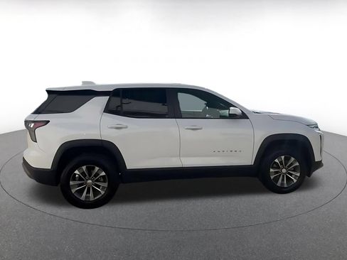 Used 2025 Chevrolet Equinox LT FWD image 15