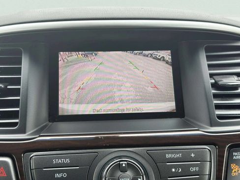 Used 2013 Nissan Pathfinder SL AWD/4WD image 31