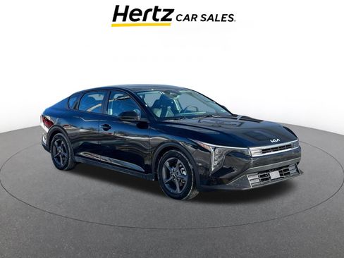 Used 2025 Kia K4 LXS image 1