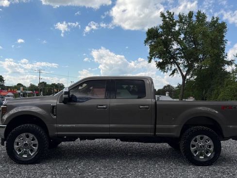 Used 2019 Ford F250 Lariat w/ Lariat Ultimate Package AWD/4WD image 4