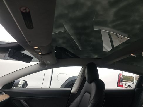 Used 2018 Tesla Model 3 Long Range image 20