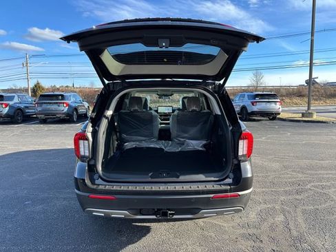 New 2026 Ford Explorer Active w/ Active Comfort Package image 11