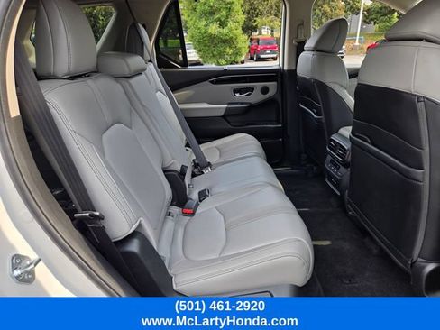 Certified 2025 Honda Pilot Touring image 21