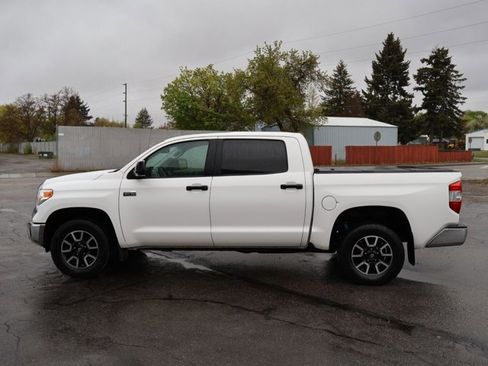 Used 2017 Toyota Tundra SR5 w/ TRD Off Road Package AWD/4WD image 9